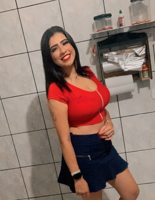 Sou acompanhante de luxo sou muito carinhosa amo ouvir e sou uma otima conselheira tenho certeza que vc vai se divertir muito comigo amo viajar ir em...