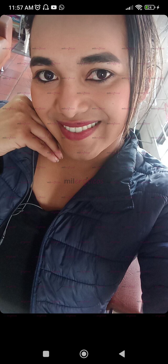 FOTOS DE MORENA ARRECHA CON GANAS DE LECHE VEN PARA COMPLACERTE