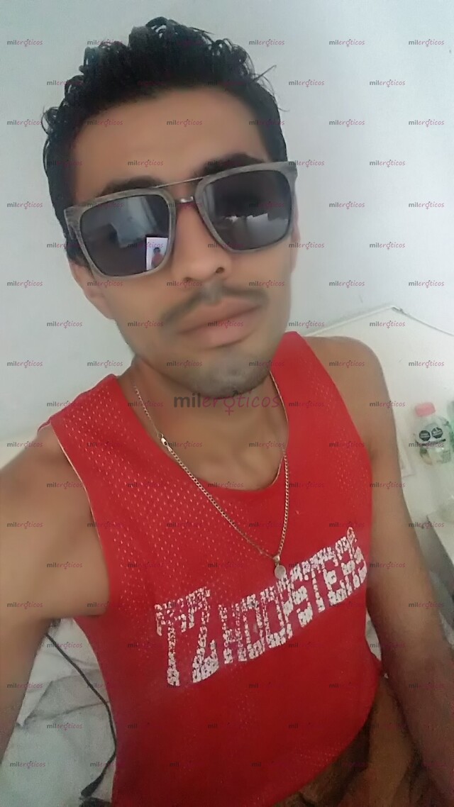 FOTOS DE CHICO DISCRETO BUENA COMPAÑÍA 31 AÑOS DELGADO