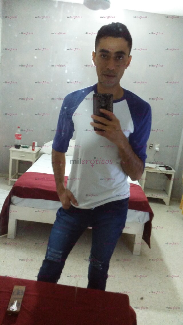 FOTOS DE CHICO DISCRETO BUENA COMPAÑÍA 31 AÑOS DELGADO