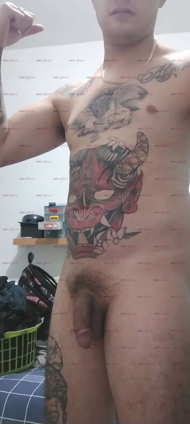 FOTOS DE CHAKAL, SEMENTAL, TATUADO Y PREÑADOR COMPLACIENTE