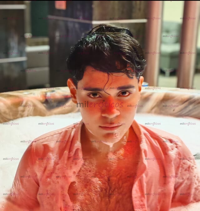 FOTOS DE CHICO 19 AÑOS CALIENTE DECIDIDO A CUMPLIR TUS FANTASÍAS
