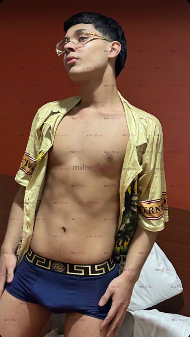 FOTOS DE CHICO 19 AÑOS CALIENTE DECIDIDO A CUMPLIR TUS FANTASÍAS