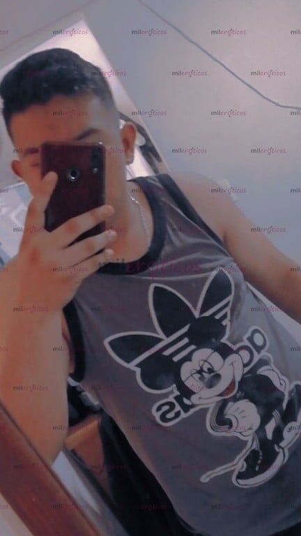 FOTOS DE HOLA, MI NOMBRE ES DANIEL Y TENGO 22 AÑOS, SOY UN CHAVO ALTO Y MUY EXTROVERTIDO