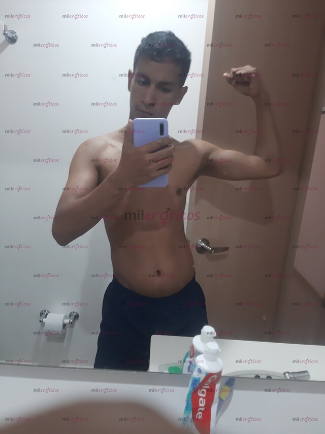 FOTOS DE JOVEN VERGON LECHERO...........................