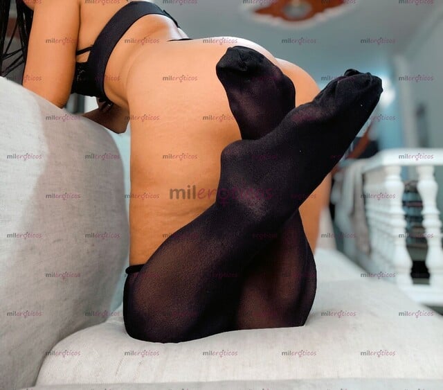 FOTOS DE RECIÉN LLEGADA POR POCOS DÍAS CULONA EXPLOSIVA GANOSA DE SEXO.