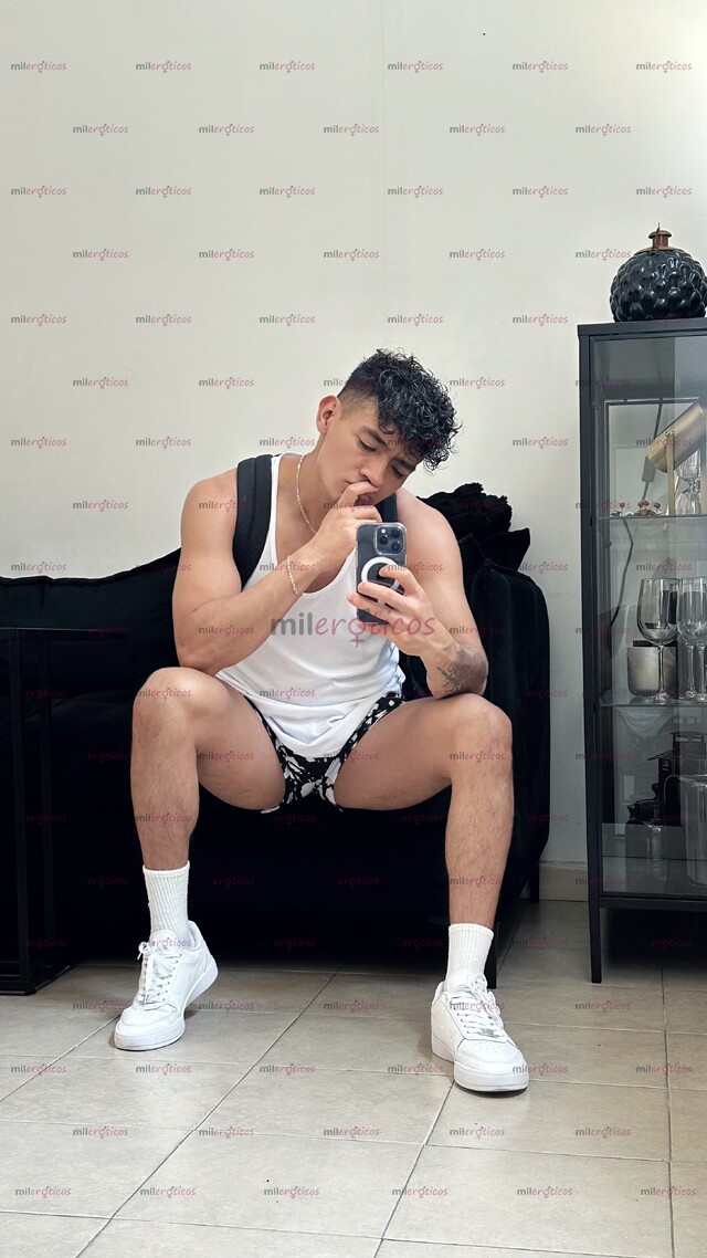 FOTOS DE DOTADO Y COMPLACIENTE, DISPONIBLE EN TU CIUDAD