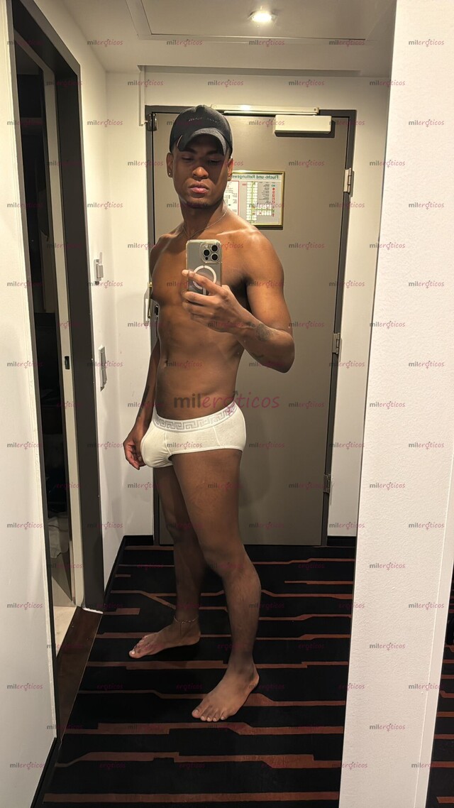 FOTOS DE DANIEL GUERRERO XXL 2001JAJAJAKANKALAKSBSKALANNAKKANAN