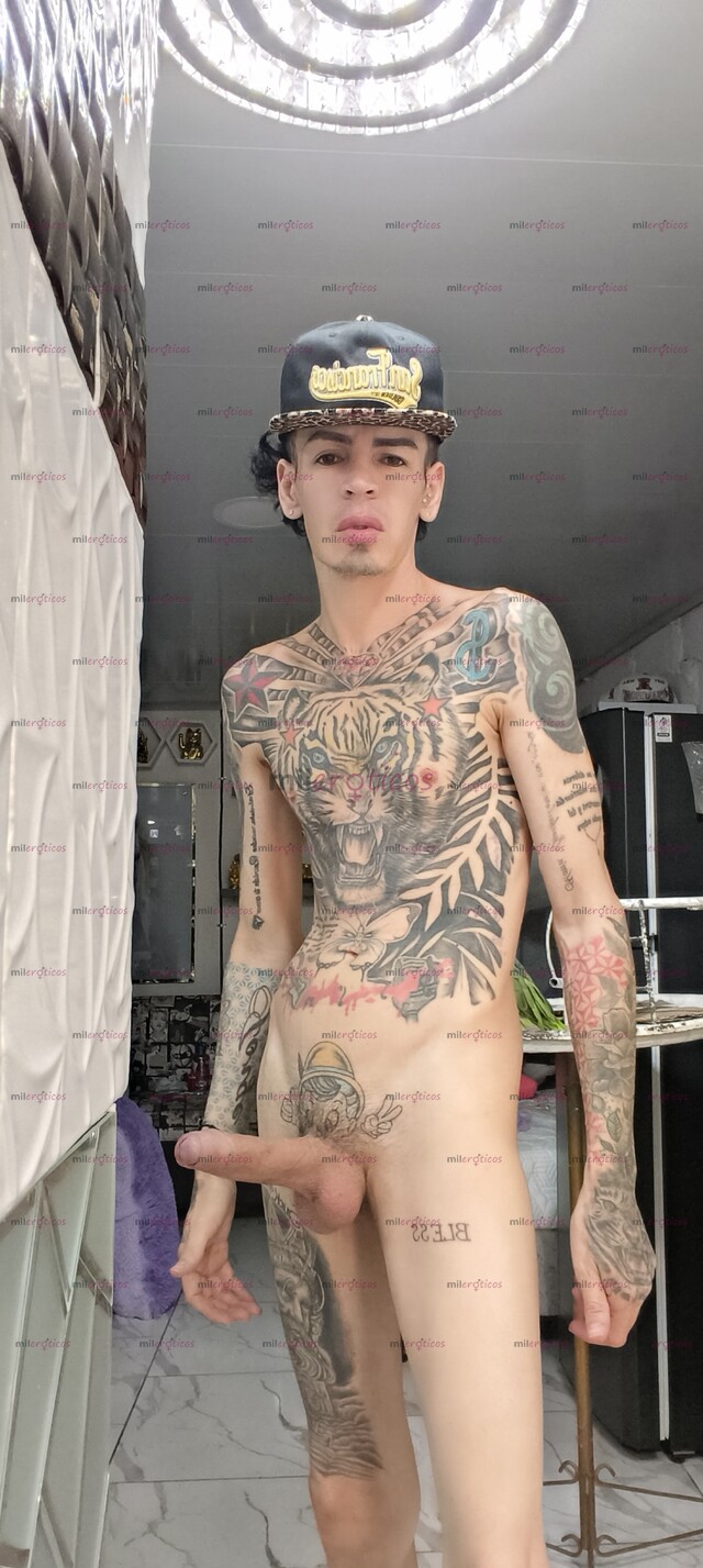 FOTOS DE VERGON FLACO ACTIVO MORBOSO FETICHERO TATUADO