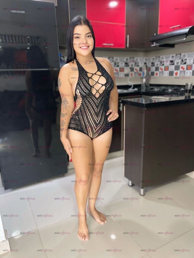 FOTOS DE HOLA SOY KIARA HOT NIÑA DE 18 AÑOS BUSCANDO SACAR TU LECHE