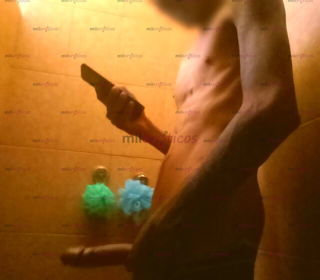 FOTOS DE NUEVO EN LA PAGINA MACHO DOTADO SIEMPRE ERECTO