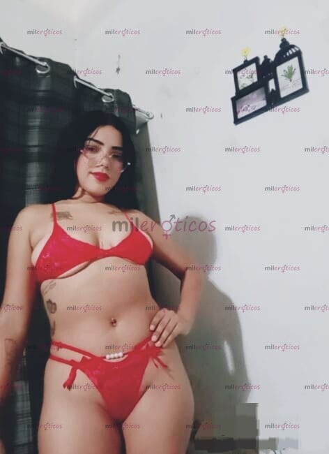 FOTOS DE SEXI NENITA DE VAGINA ROSADITA Y APRETADA CON MUCHA GANAS DE VENIRME CONTIGO