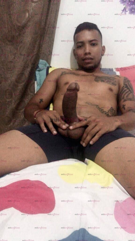 FOTOS DE MORENO EXÓTICO CON GANAS DE CUMPLIR TODAS TUS FANTASIAS