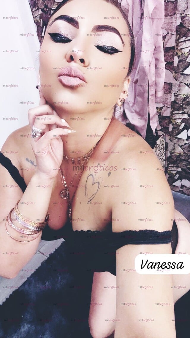 FOTOS DE VEN Y PIÉRDETE EN MI MIRADA CHICA MILF Y LLEGA AL MÁS DELICIOSO PLACER