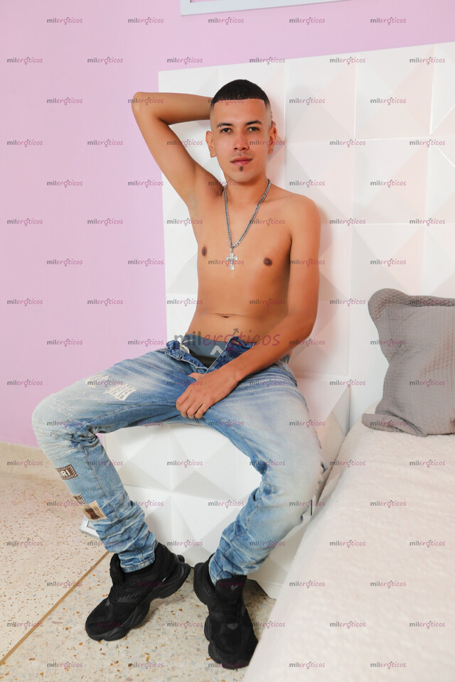 FOTOS DE SOLO VENTA DE BUEN CONTENIDO DE CALIDAD POR MACHO SOLO ACTIVO DETONADOR DE CULO