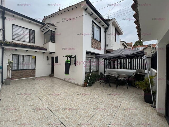 FOTOS DE CUPOS DISPONIBLES SCORTS Y MASAJISTAS NORTE DE BOGOTÁ