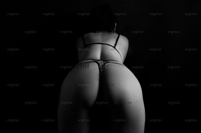 FOTOS DE HOLA MIS AMORES SOY CATALINA OVANDO UNA MUJER MADURA CALIENTE Y SENSUAL QUE SABE