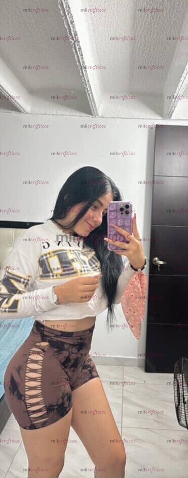 FOTOS DE BLANQUITA DE CUERPO ARDIENTE Y ACTITUD SALVAJE COLA GRANDE Y SIN CENSURA