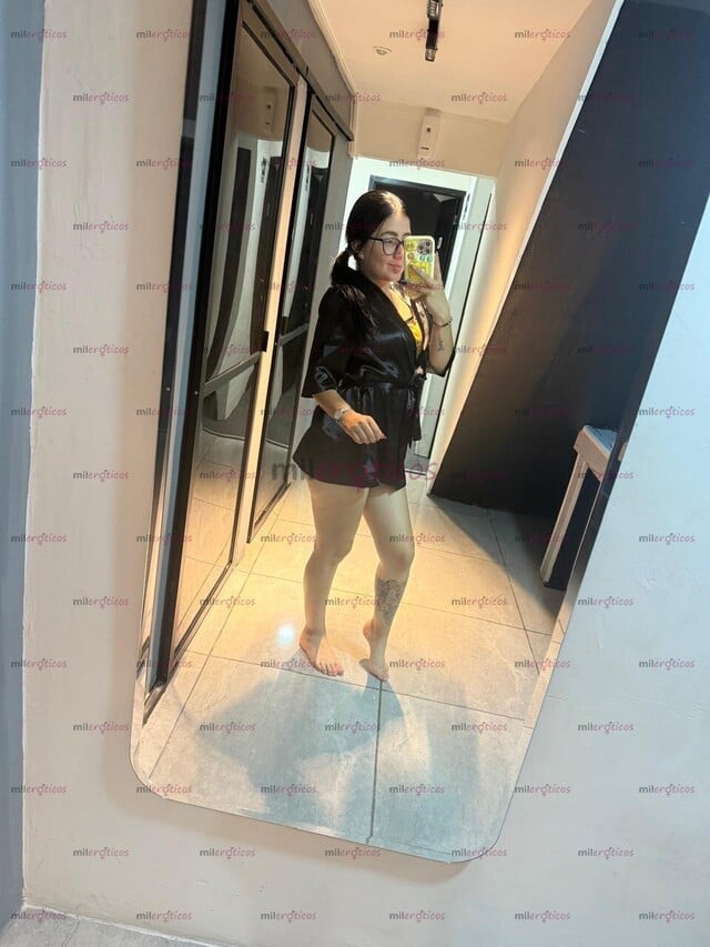 FOTOS DE BLANQUITA DE CUERPO ARDIENTE Y ACTITUD SALVAJE COLA GRANDE Y SIN CENSURA