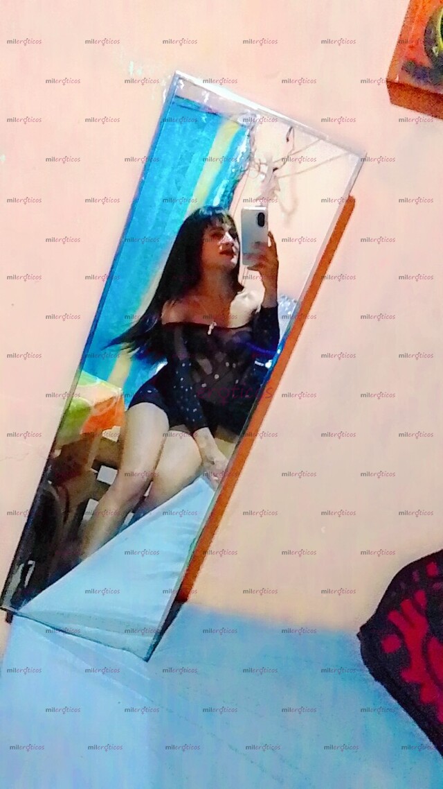 FOTOS DE MUY CANDENTE Y COMPLACIENTE BUENA VERGA Y BONITO CULO ESPERO TU MENSAJE BESOS