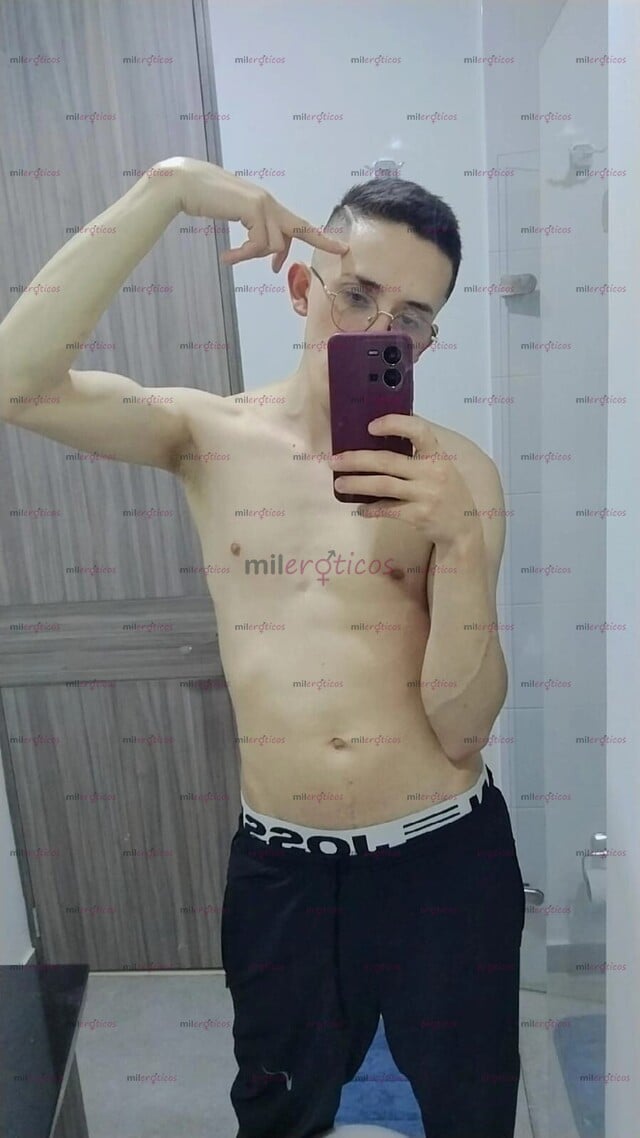 FOTOS DE NIÑO CUMPLIENDO FETICHES Y PERVERSIDADES CON HOMBRES MADUROS Y TAMBIÉN JÓVENES