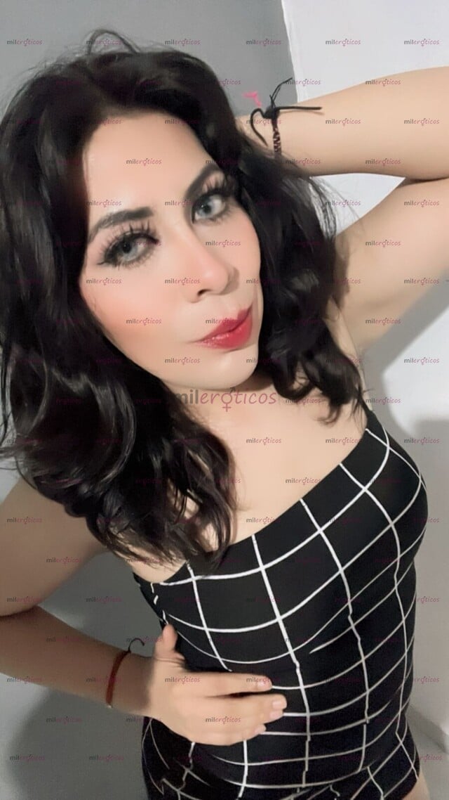FOTOS DE HERMOSA CHICA CALIENTE Y LISTA PARA HACERTE EL MEJOR SEXO