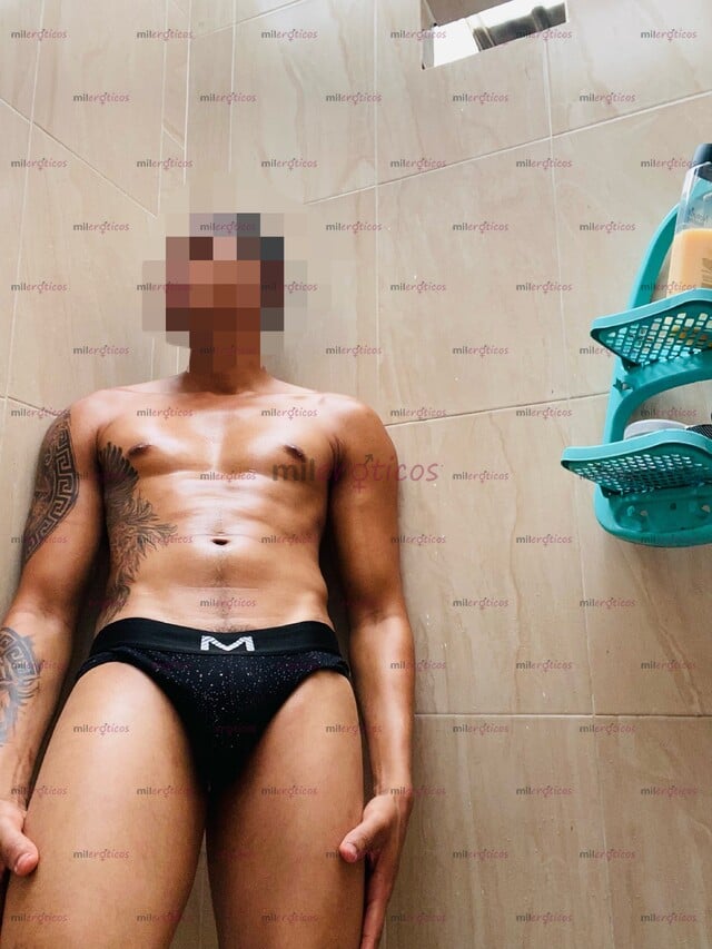 FOTOS DE MORENO VERGON , CURVA Y LECHERO , COMPLACIENTE Y DOMINANTE 23CM REALES