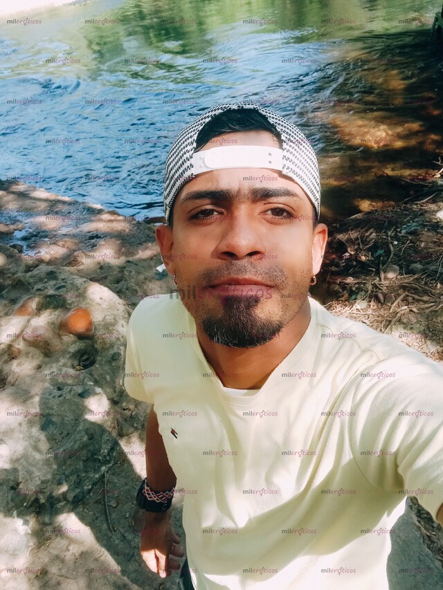 FOTOS DE SEMENTAL VERGON Y FULL LECHERO DISPUESTO A LLENARTE DE PLACER...COMPRUEBALO