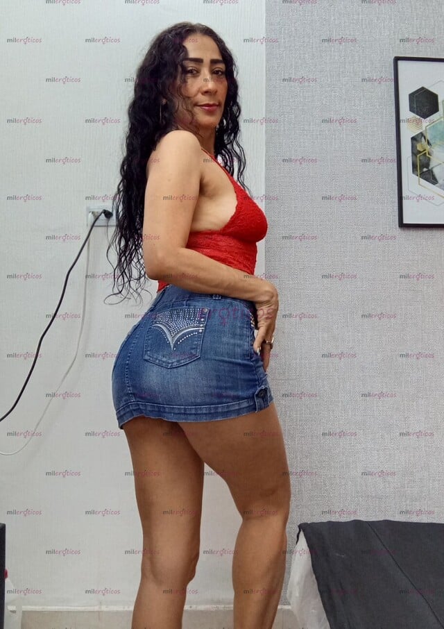 FOTOS DE MUJER MADURA Y TRAVIESA QUIERO COMPLACERTE Y DISFRUTAR DE UN DELICIOSO SEXO.
