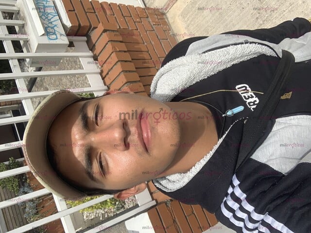 FOTOS DE JOVEN PASIVO, SERIO Y DISCRETO DE PASO POR TU CIUDAD