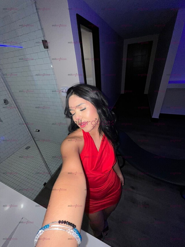 FOTOS DE LAYLA MORENA HERMOSA MUY MUY COMPLACIENTE Y CACHONDA