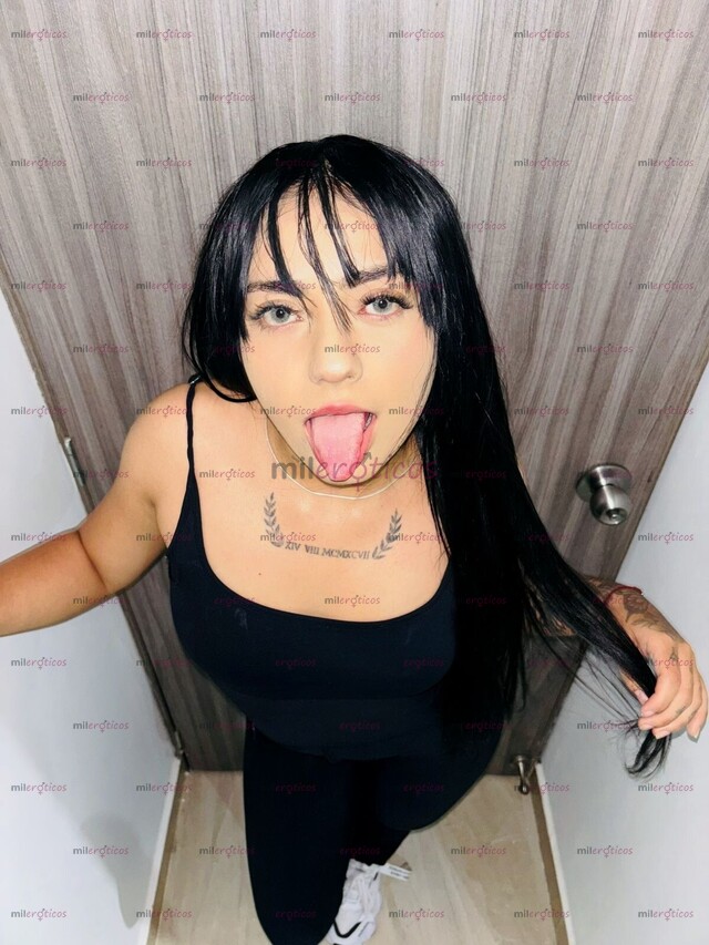 FOTOS DE ¡¡ MÍA FLACA PAISA MAMASITA TATUADA!!