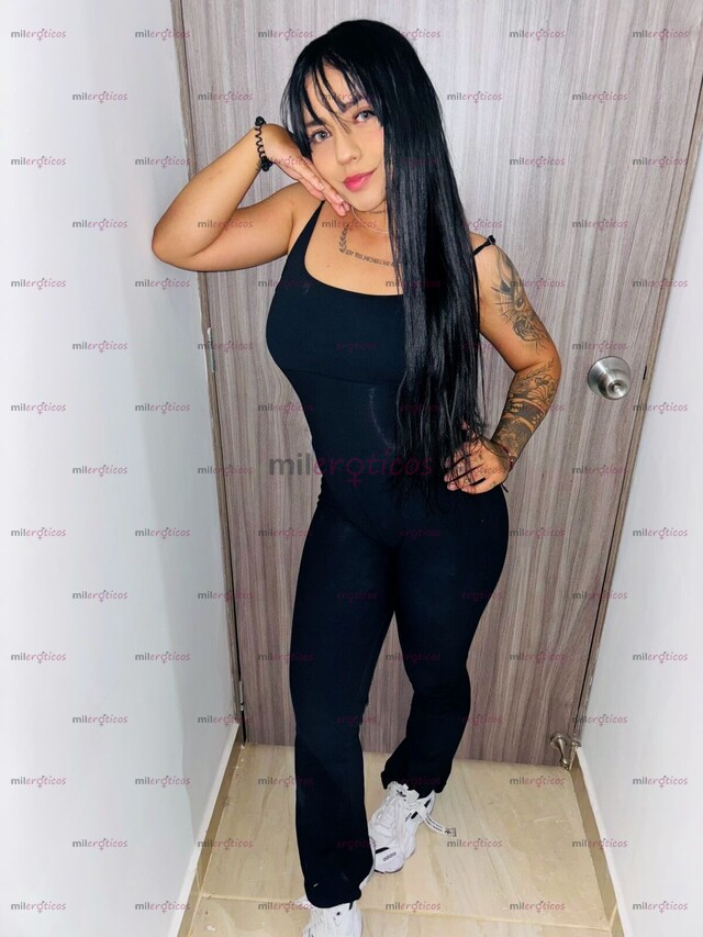 FOTOS DE ¡¡ MÍA FLACA PAISA MAMASITA TATUADA!!