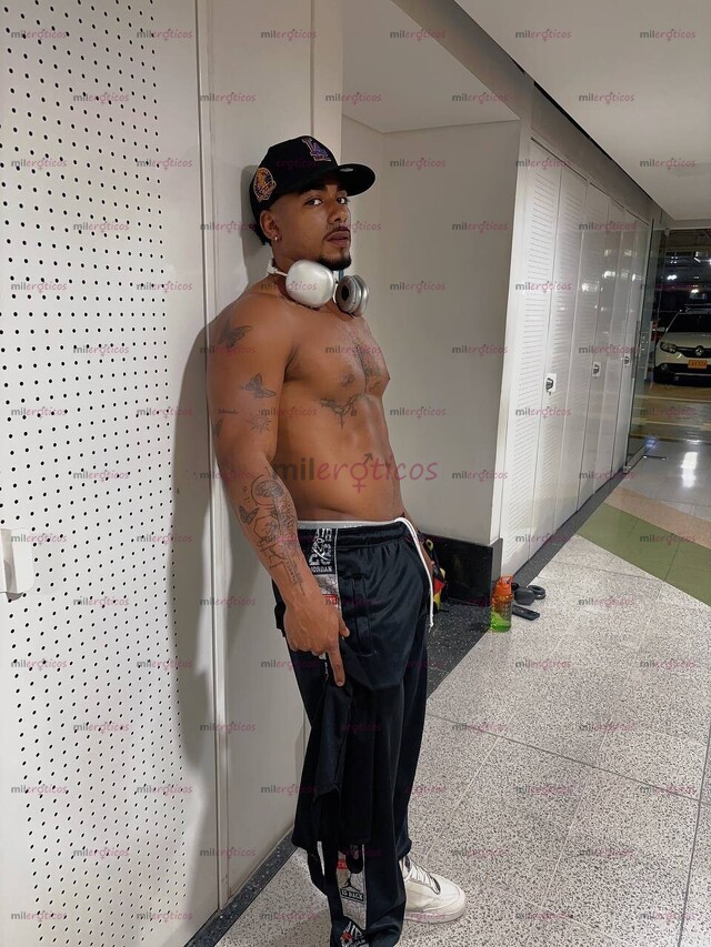 FOTOS DE JOVEN MORBOSO DISPUESTO A DARTE POR EL CULO BUEN RICO