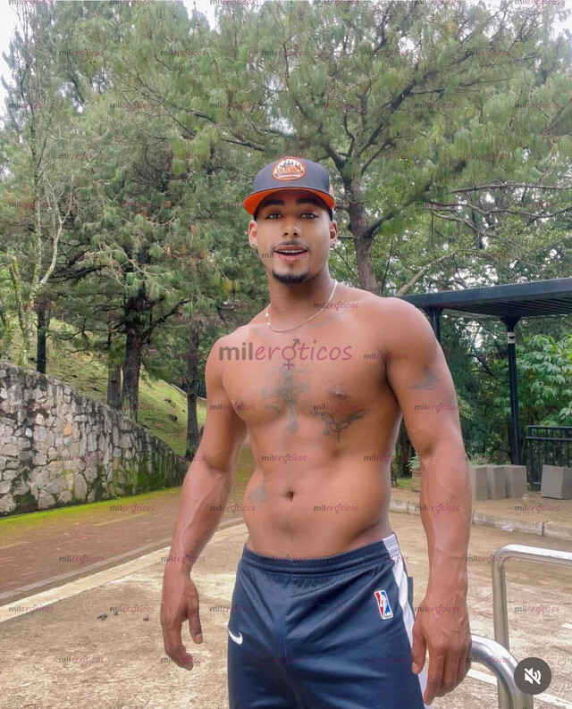 FOTOS DE JOVEN MORBOSO DISPUESTO A DARTE POR EL CULO BUEN RICO