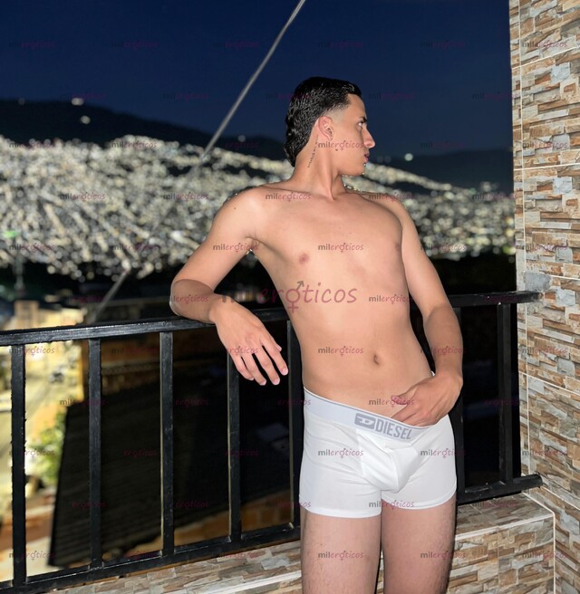 FOTOS DE POLLO SEXY COMPLACIENTE, BUENA VERGA Y BUEN CULO