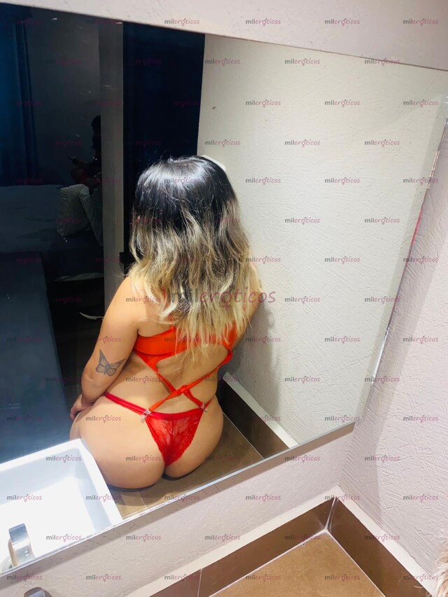 FOTOS DE HOLA PAPI SOY MONSERRAT UNA CHAPARRITA CACHONDA Y ANSIOSA POR TU LECHITA BEBE