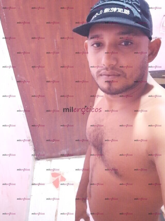 FOTOS DE MORENO CALIENTE CO GANAS DE PASARLA BIEN Y COJER RICO