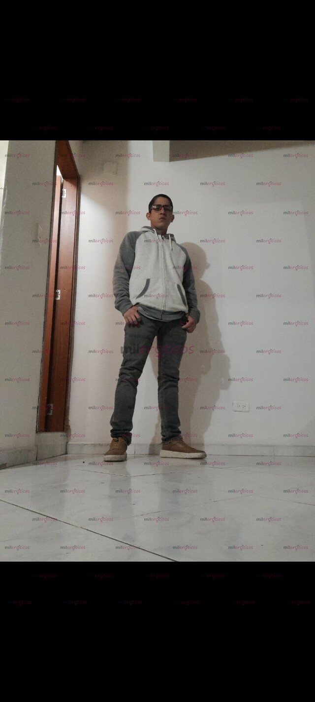FOTOS DE JOVEN EN BUSCA DE MUJERES MAYORES PARA ENCUENTOS CASUALES