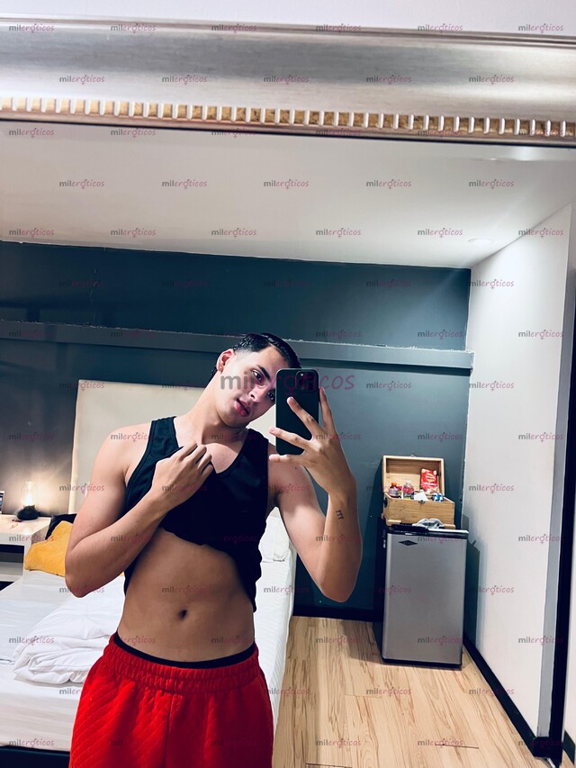 FOTOS DE POLLO SEXY COMPLACIENTE, BUENA VERGA Y BUEN CULO