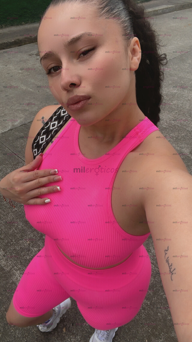 FOTOS DE SOY UNA BLANCA PELINEGRA PERVERSA CON GANAS DE MUCHA LECHE LOS ESPERO MI AMOR