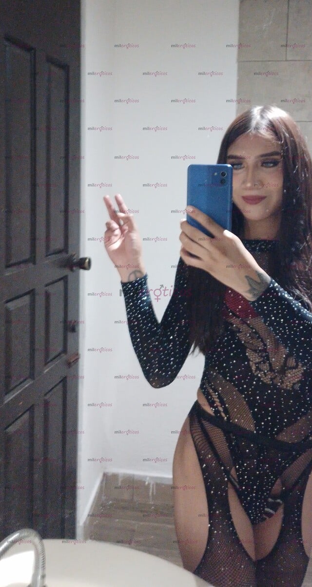 FOTOS DE DE VUELTA! EXQUISITA Y DELGADA NENA CALIENTE GANOSA DE COGER DURO!