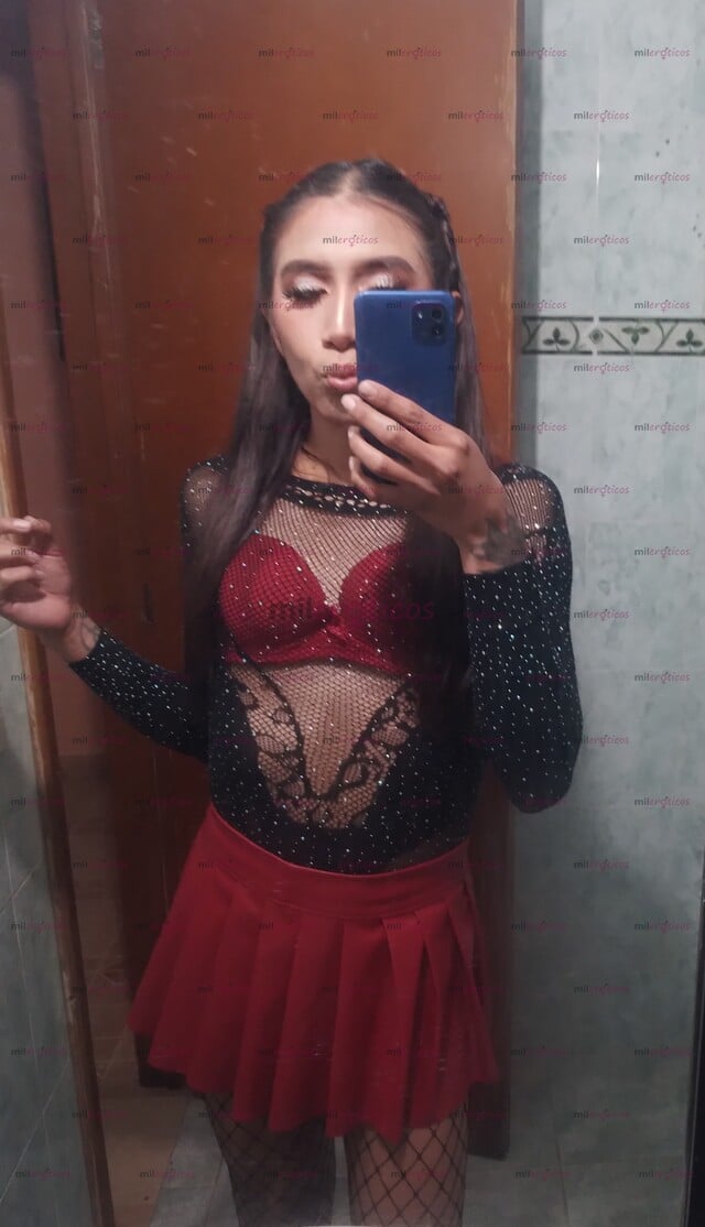 FOTOS DE DE VUELTA! EXQUISITA Y DELGADA NENA CALIENTE GANOSA DE COGER DURO!