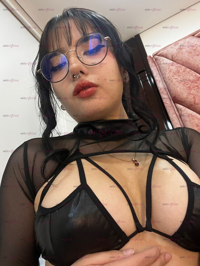 FOTOS DE ALTURA SENSUAL, PORTE ELEGANTE Y CURVAS SEDUCTORAS