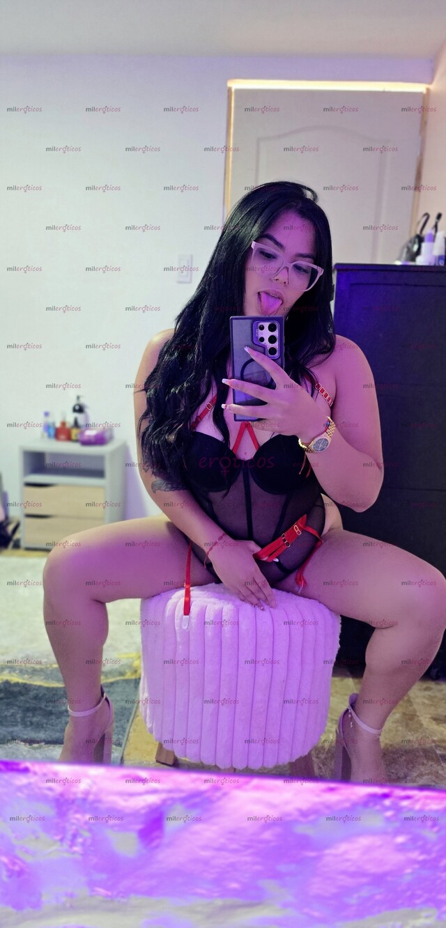 FOTOS DE ANGIEI! POLLITA 23 AÑITOS EXQUISITA CON UNA PANOCHA JUGOSA MOJADITA