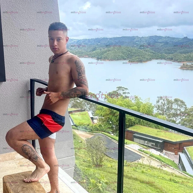 FOTOS DE VERSÁTIL ,DOTADO,EDUCADO , MORBOSO , FETICHISTA