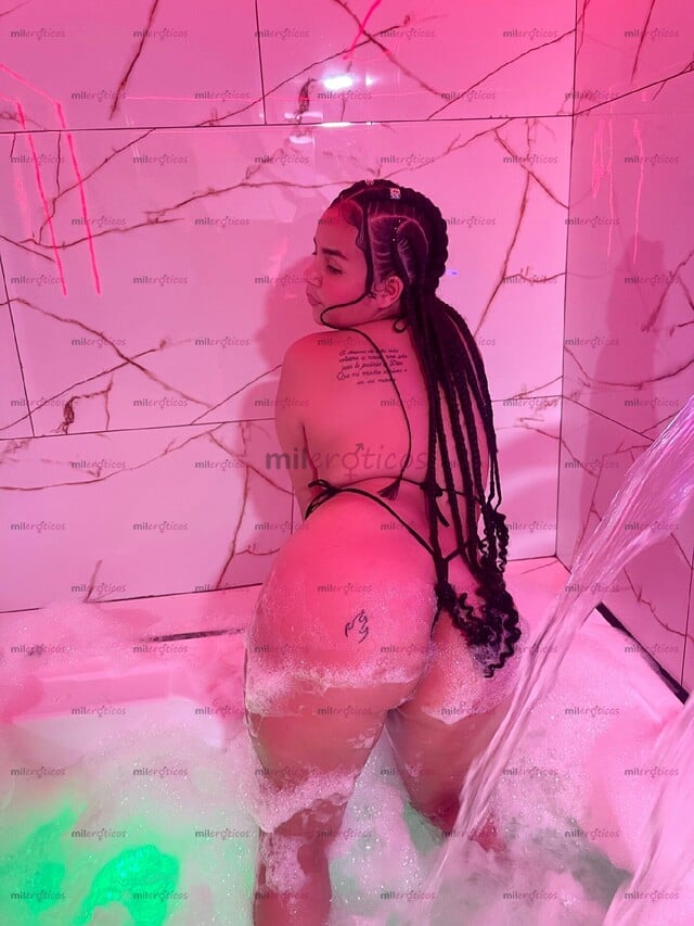 FOTOS DE RECIÉN LLEGADA LUNA RICA POLLITA FULL MAMADORA COMPLACIENTE X PRIMERA VEZ