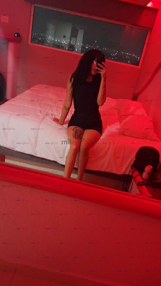 FOTOS DE HOLA BB SOY LA REYNA DE TUS SUEÑOS SOY UNA CHICA COMPLACIENTE