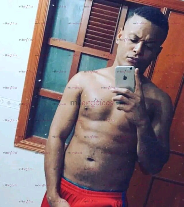 FOTOS DE HOLA SOY ANTONY COSTEÑO 22 AÑO DE EDAD SERIO VERGON CALIEMTE
