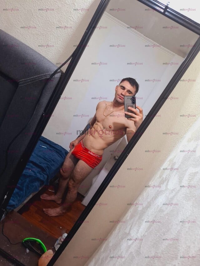 FOTOS DE SOMOS DOS MANES DOTADOS MUY BIEN DISPUESTO A COMPLACERTE